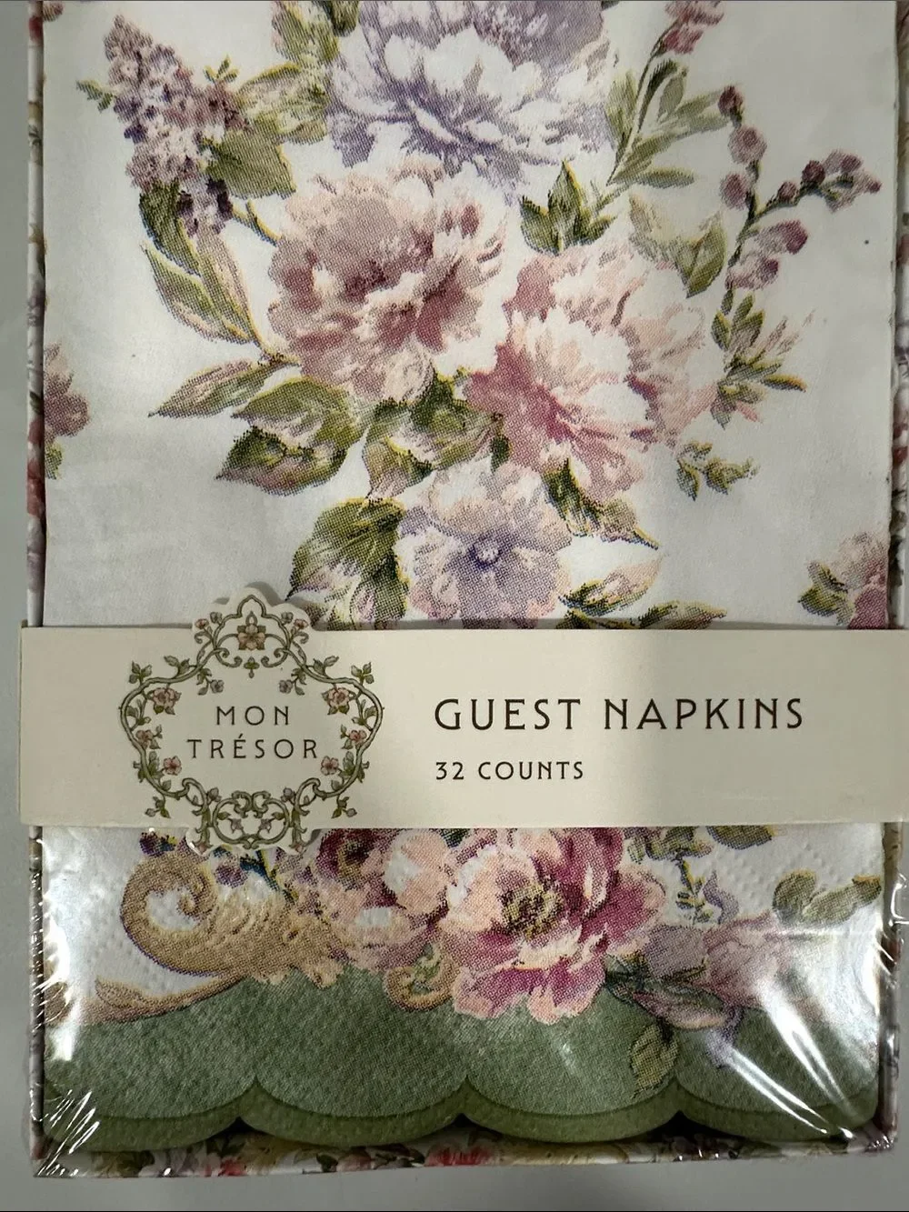 MON TRESOR WHITE PINK GREEN PURPLE floral scalloped 32 Guest Napkins in a Box